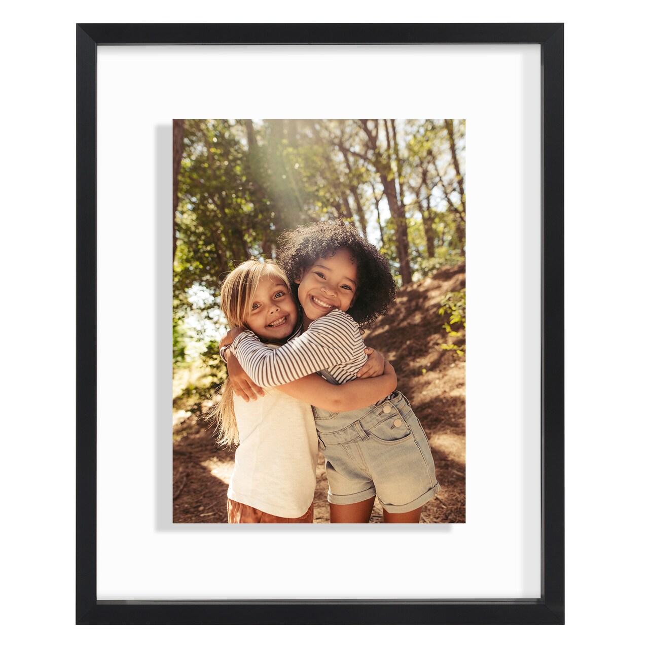 Americanflat Floating Aluminum Picture Frame - Sleek Aluminum Photo Frame for Wall Display - Black Metal Molded Frame - Shatter Resistant Glass - Hanging Hardware